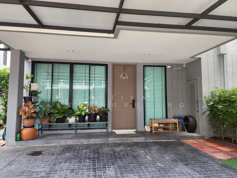 ทาวน์เฮ้าส์ 3-ห้องนอน, กรุงเทพ, สนามบิน, ดอนเมือง, กรุงเทพ, 218 ตร.ม., ทาวน์เฮ้าส์ ขาย, โดย Chotika Rakrungrueang, 500432601 - DDproperty.com