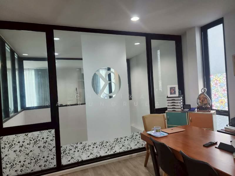 3-BR Townhouse, Bangkok, Sanam Bin, Don Mueang, Bangkok, 3 Bedrooms, 218 sqm, Townhouse For Sale, by Chotika Rakrungrueang, 500432601 - DDproperty.com