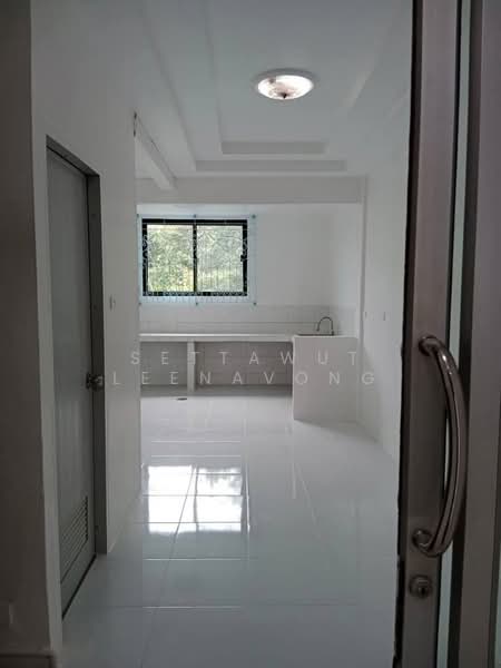 2-BR Townhouse, Bangkok, Bang Na Nuea, Bang Na, Bangkok, 2 Bedrooms, 93 sqm, Townhouse For Sale, by Settawut Leenavong, 500432605 - DDproperty.com