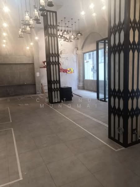 Space for Rent in Phrom Phong BTS 8 Minute Walk Ideal for Bar and Restaurant, กรุงเทพ, คลองตันเหนือ, วัฒนา, กรุงเทพ, 247 ตร.ม., พื้นที่ขายของ ให้เช่า, โดย Chutinun Mungmai, 500432615 - DDproperty.com