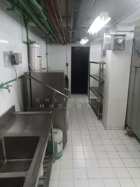 Space for Rent in Phrom Phong BTS 8 Minute Walk Ideal for Bar and Restaurant, Bangkok, Khlong Tan Nua, Watthana, Bangkok, , 247 sqm, Retail Space For Rent, by Chutinun Mungmai, 500432615 - DDproperty.com