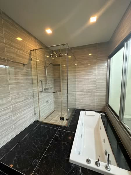 Perfect Masterpiece Sukhumvit 77, Samut Prakan, Soi Mu Ban Perfect Place Sukhumvit 77, Rachathewa, Bang Plee, Samut Prakan, 4 Bedrooms, 246 sqm, Single Detached House For Rent, by Settawut Leenavong, 500432621 - DDproperty.com