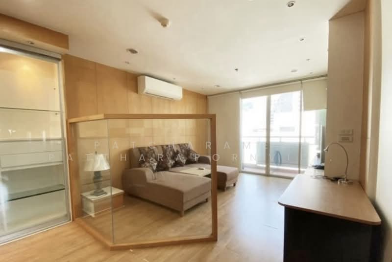 Silom Grand Terrace, Bangkok, Soi Saladaeng 2, Saladaeng Road, Silom, Bang Rak, Bangkok, 1 Bedroom, 82 sqm, Condo For Rent, by Patcharames Pattharapornviboon, 500432645 - DDproperty.com