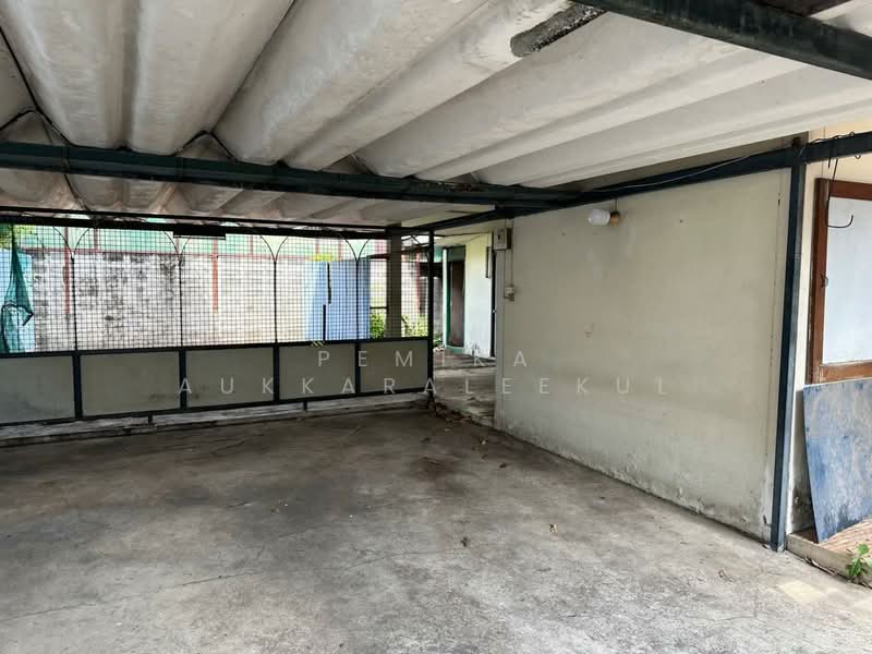 3-BR House, Bangkok, Chan Kasem, Chatuchak, Bangkok, 3 Bedrooms, 150 sqm, Single Detached House For Sale, by Pemika Aukkaraleekul, 500432755 - DDproperty.com