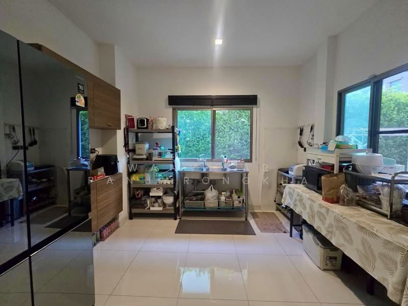 Bangkok Boulevard Signature Phetkasem-Pinklao, Bangkok, 356 Kanchanaphisek 007 Alley, Bang Khae, Bangkok, 4 Bedrooms, 442 sqm, Single Detached House For Sale, by Wanvisar Panjarongkha, 500432787 - DDproperty.com
