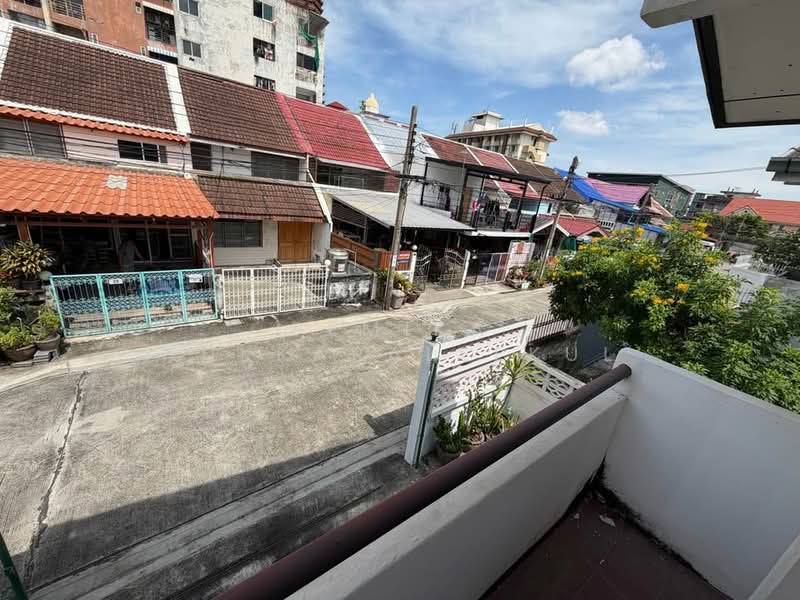 4-BR House, Bangkok, Lat Phrao, Bangkok, 4 Bedrooms, 220 sqm, Single Detached House For Sale, by Pemika Aukkaraleekul, 500432793 - DDproperty.com