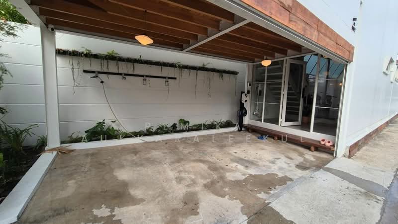 1-BR House, Bangkok, Samsen Nai, Phaya Thai, Bangkok, 1 Bedroom, 83 sqm, Single Detached House For Sale, by Pemika Aukkaraleekul, 500432799 - DDproperty.com