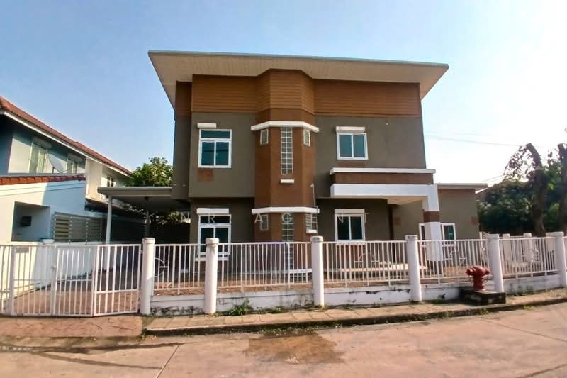 Sirin House Rattanathibet : สิรีนเฮ้าส์ รัตนาธิเบศร์, นนทบุรี, ซอยหมู่บ้านสิรีนเฮ้าส์, ไทรม้า, เมืองนนทบุรี, นนทบุรี, 137 ตร.ม., บ้านแฝด ขาย, โดย NR AGENT, 500432829 - DDproperty.com