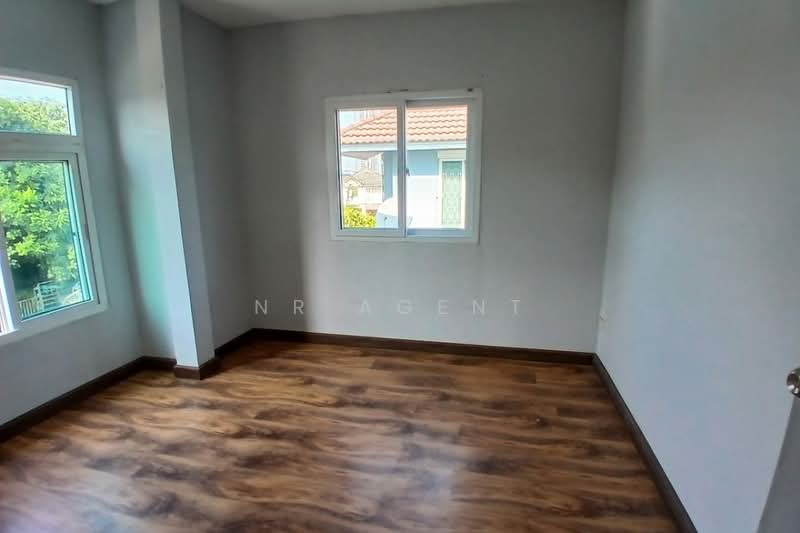 Sirin House Rattanathibet : สิรีนเฮ้าส์ รัตนาธิเบศร์, นนทบุรี, ซอยหมู่บ้านสิรีนเฮ้าส์, ไทรม้า, เมืองนนทบุรี, นนทบุรี, 137 ตร.ม., บ้านแฝด ขาย, โดย NR AGENT, 500432829 - DDproperty.com