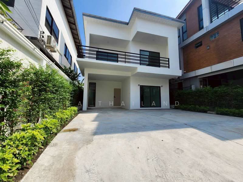 ขาย ทาวน์โฮม / โฮมออฟฟิศหลังใหญ่ สุขุมวิท 93 (ซอยพึ่งมี 29) บ้านใหม่ เนื้อที่กว้างพิเศษ 53 ตร.ว, กรุงเทพ, บางจาก, พระโขนง, กรุงเทพ, 180 ตร.ม., สำนักงาน ขาย, โดย ERA Thailand, 500432840 - DDproperty.com