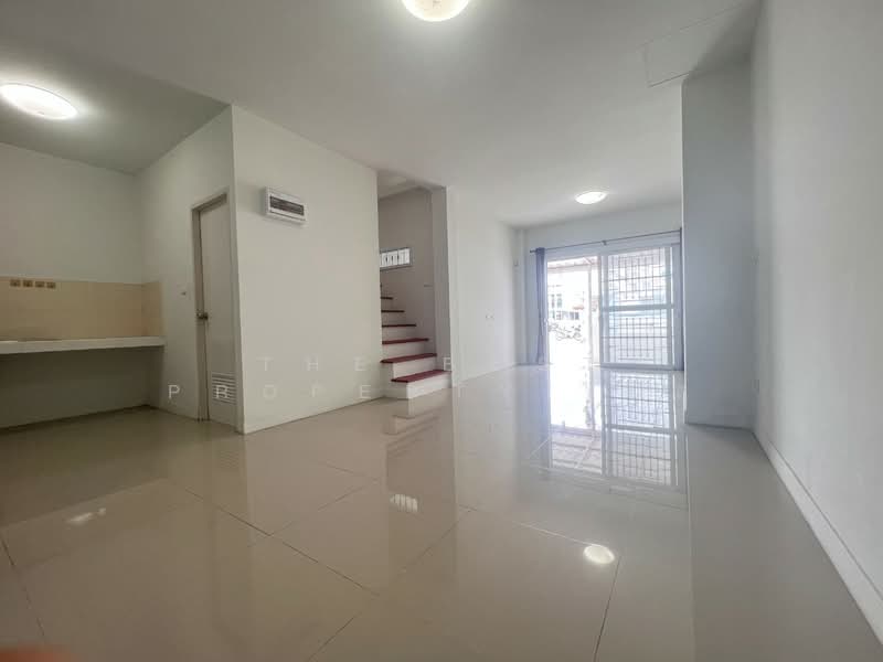 Preseo Plus One Amata Nakorn-Nong Tamlueng, Chon Buri (Pattaya), 118 Moo 7, Nong Tamlung, Phan Thong, Chon Buri (Pattaya), 3 Bedrooms, 81 sqm, Townhouse For Sale, by The Best Property เนส, 500432867 - DDproperty.com