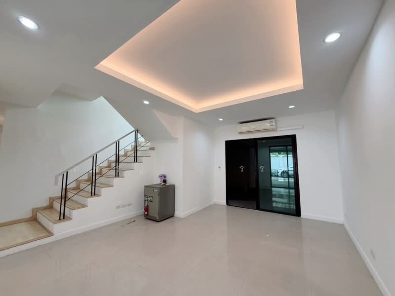 Areeya Mova Kaset-Nawamintr : อารียา โมวา เกษตร-นวมินทร์, กรุงเทพ, ซ. หมู่บ้านอารียา โมวา, จรเข้บัว, ลาดพร้าว, กรุงเทพ, 180 ตร.ม., ทาวน์เฮ้าส์ ขาย, โดย อชิรญา สุวรรณิน, 500432872 - DDproperty.com