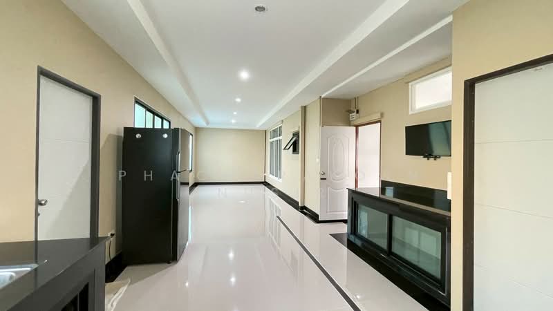 undefined, Bangkok, Chorake Bua, Lat Phrao, Bangkok, 4 Bedrooms, 160 sqm, Single Detached House For Sale, by Phacharakorn Anusiri, 500432876 - DDproperty.com