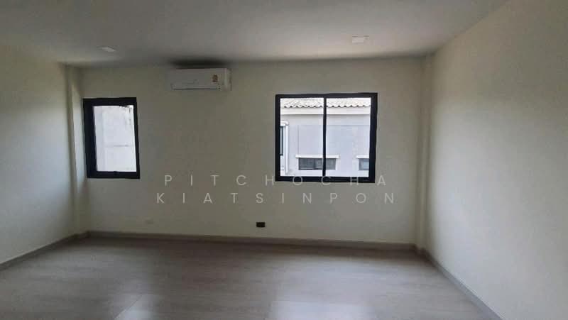 undefined, Bangkok, Khlong Kum, Bueng Kum, Bangkok, 3 Bedrooms, 200 sqm, Townhouse For Sale, by Pitchocha Kiatsinpon, 500432894 - DDproperty.com