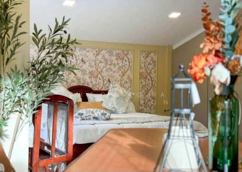 5-BR House, Bangkok, Huai Khwang, Bangkok, 5 Bedrooms, 410 sqm, Single Detached House For Rent, by Pitchocha Kiatsinpon, 500432934 - DDproperty.com