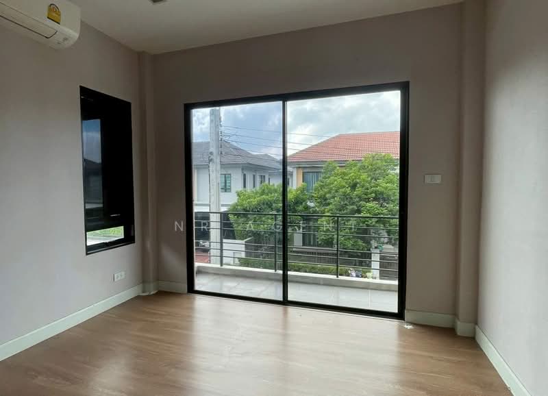 Life Bangkok Boulevard Ramintra 65 : ไลฟ์ บางกอก บูเลอวาร์ด รามอินทรา 65, กรุงเทพ, 50 ถนนรามอินทรา, ท่าแร้ง, บางเขน, กรุงเทพ, 179 ตร.ม., บ้านเดี่ยว ขาย, โดย NR AGENT, 500432940 - DDproperty.com