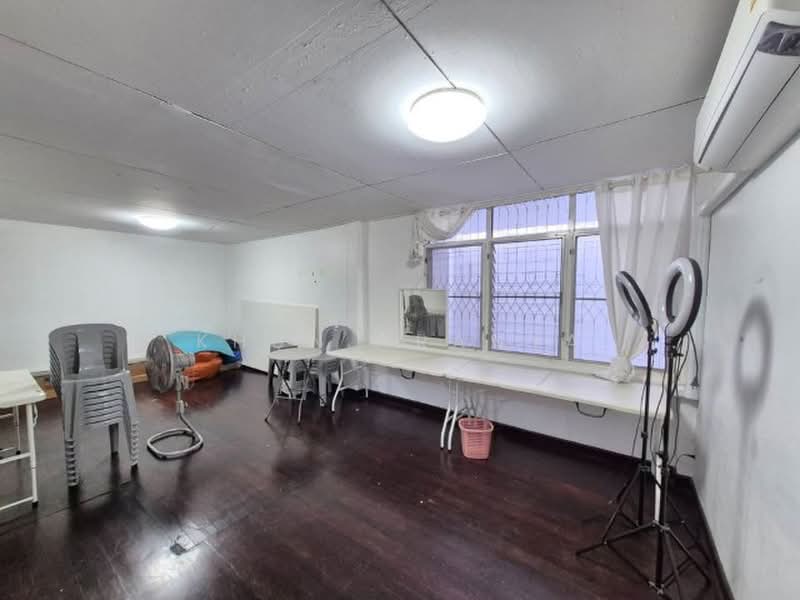 Sriwara Town in Town, Bangkok, Sriwara Road, Phlapphla, Wang Thonglang, Bangkok, 3 Bedrooms, 180 sqm, Townhouse For Rent, by Khun Aranya, 500432944 - DDproperty.com