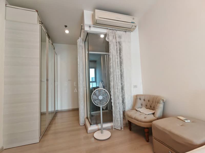 Life Ratchadapisek, Bangkok, 279 Ratchadapisaek Road, Huai Khwang, Bangkok, 2 Bedrooms, 65 sqm, Condo For Sale, by Preeyapohn Jatuchai, 500433009 - DDproperty.com