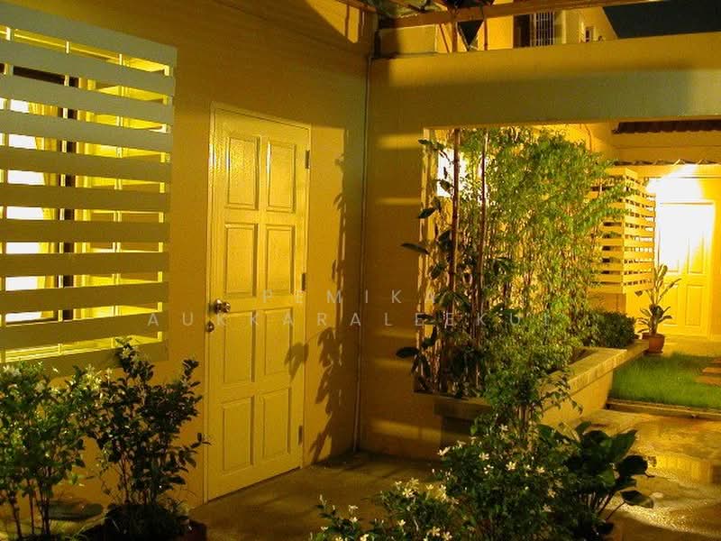 7-BR House, Bangkok, Din Daeng, Bangkok, 7 Bedrooms, 200 sqm, Single Detached House For Sale, by Pemika Aukkaraleekul, 500433023 - DDproperty.com