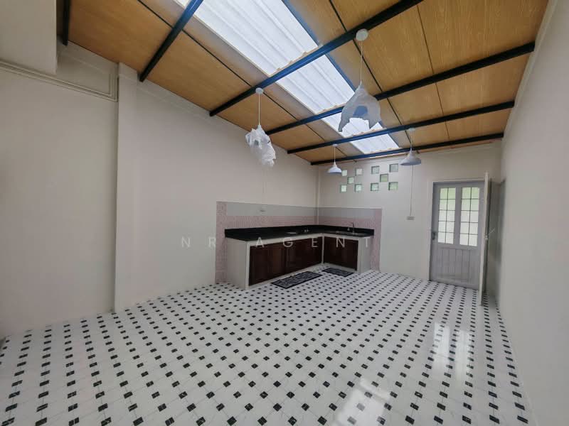 Baan Pisan Thepharak, Samut Prakan, Bangphli Yai, Bang Plee, Samut Prakan, 2 Bedrooms, 95 sqm, Townhouse For Sale, by NR AGENT, 500433026 - DDproperty.com