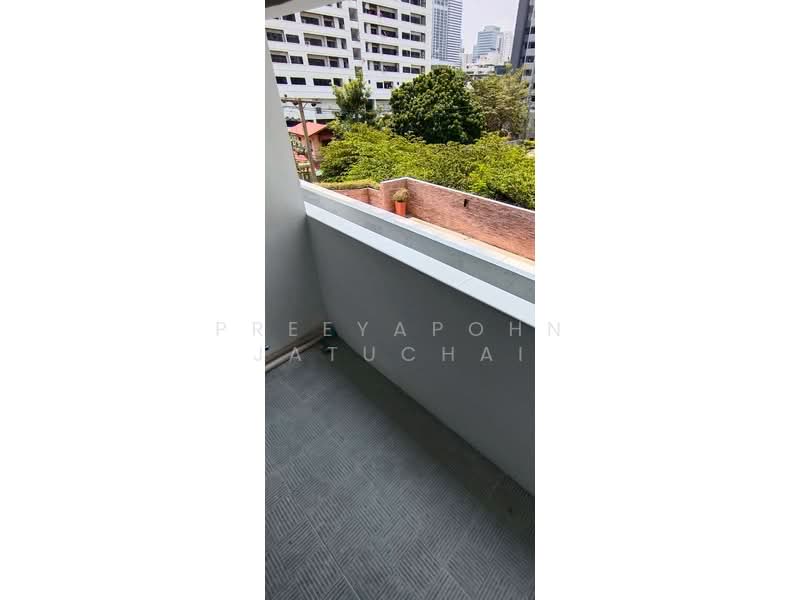 Beverly Tower, Bangkok, 52 Soi Chai Yot, Khlongtoei Nua, Watthana, Bangkok, 2 Bedrooms, 80 sqm, Condo For Sale, by Preeyapohn Jatuchai, 500433066 - DDproperty.com