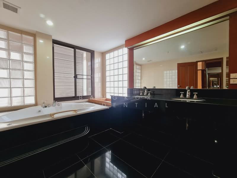 Neo Aree, Bangkok, 59 Soi Sukhumvit 26, Khong Tan, Khlong Toei, Bangkok, 5 Bedrooms, 500 sqm, Apartment For Rent, by Bangkok Residential, 500433070 - DDproperty.com