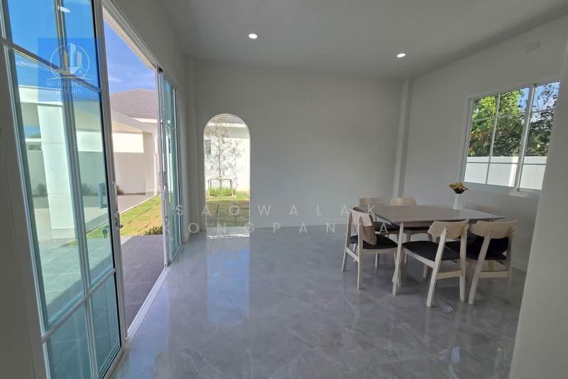Hua Hin Nong Khon, Prachuap Khiri Khan, Hua Hin, Prachuap Khiri Khan, 3 Bedrooms, 180 sqm, Single Detached House For Sale, by Saowalak Kongpanya, 500433090 - DDproperty.com