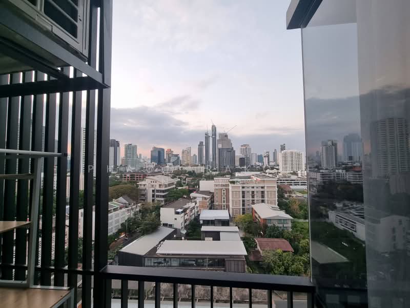 Maru Ekkamai 2, Bangkok, 70-5 Sukhumvit 63 Road, Phra Kanong Nua, Watthana, Bangkok, 1 Bedroom, 30 sqm, Condo For Rent, by Phacharakorn Anusiri, 500433120 - DDproperty.com