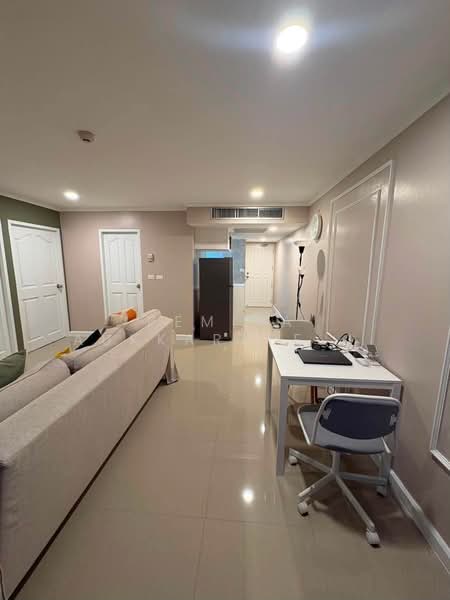 Omni Tower Sukhumvit Nana, Bangkok, 69 Sukhumvit 4 Alley, Khlong Toei, Bangkok, 2 Bedrooms, 77 sqm, Condo For Sale, by Pemika Aukkaraleekul, 500433148 - DDproperty.com