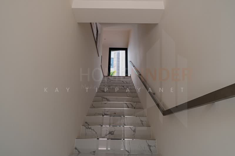 The Park Lane 15 Sukhumvit – Bareing, Samut Prakan, Samrong Nua, Muang Samut Prakarn, Samut Prakan, 3 Bedrooms, 275 sqm, Townhouse For Sale, by Kay Tippayanet, 500433150 - DDproperty.com