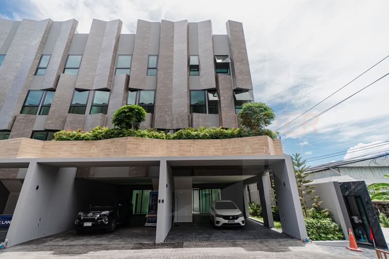 The Park Lane 15 Sukhumvit – Bareing, Samut Prakan, Samrong Nua, Muang Samut Prakarn, Samut Prakan, 3 Bedrooms, 275 sqm, Townhouse For Sale, by Kay Tippayanet, 500433150 - DDproperty.com