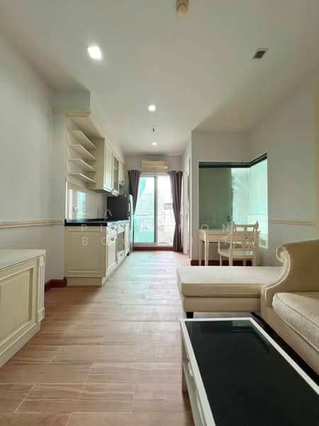 Ivy Sathorn 10 : ไอวี่ สาทร 10, กรุงเทพ, 88 ซอยสาทร 12 ถนนสาทร, สีลม, บางรัก, กรุงเทพ, 39 ตร.ม., คอนโด ขาย, โดย Pichamon Boonchit, 500433250 - DDproperty.com