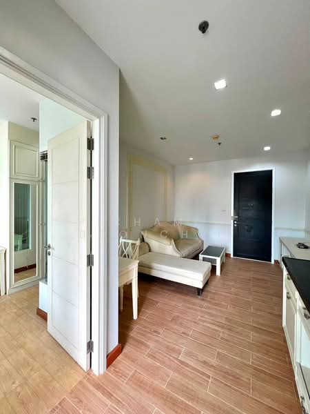 Ivy Sathorn 10, Bangkok, 88 Soi Sathorn 12, Sathorn Road, Silom, Bang Rak, Bangkok, 1 Bedroom, 39 sqm, Condo For Sale, by Pichamon Boonchit, 500433250 - DDproperty.com