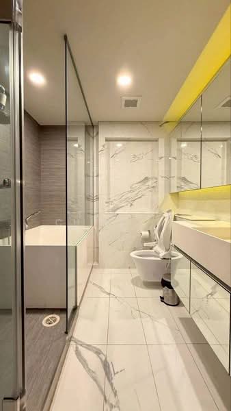 Siamese Exclusive Sukhumvit 31, Bangkok, 75 Soi Sukhumvit 31, Khlong Tan Nua, Watthana, Bangkok, 2 Bedrooms, 72 sqm, Condo For Rent, by Tarit Chinsomboon, 500433288 - DDproperty.com