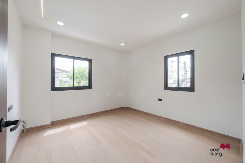 Rung Charoen Village, Bangkok, Saphan Song, Wang Thonglang, Bangkok, 3 Bedrooms, 200 sqm, Townhouse For Sale, by Admin, 500433295 - DDproperty.com