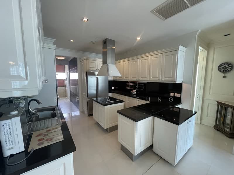 Royce Private Residences, Bangkok, 61 Soi Sukhumvit 31, Khlongtoei Nua, Watthana, Bangkok, 3 Bedrooms, 178 sqm, Condo For Rent, by Sophia Leung, 500433326 - DDproperty.com