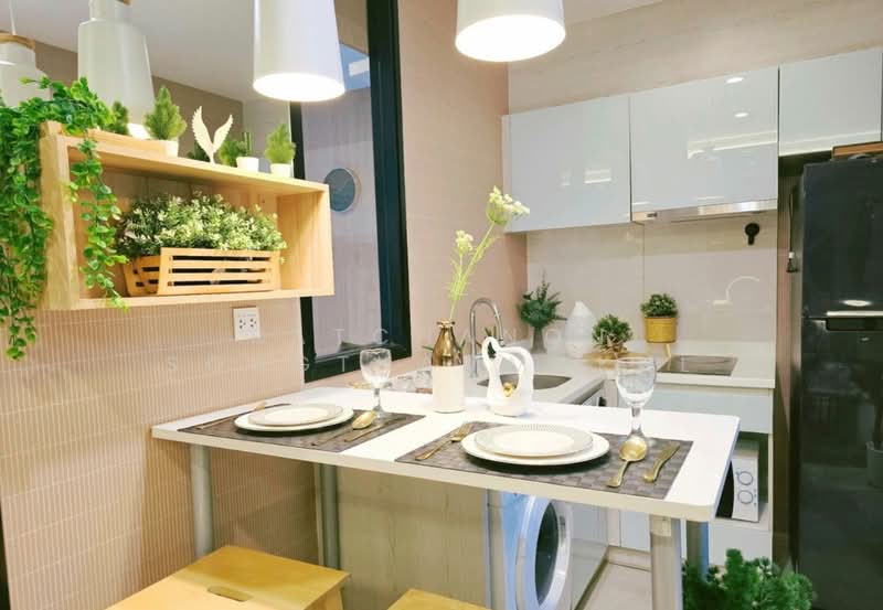 Life Asoke, Bangkok, Asoke-Dindang Road, Bang Kapi, Huai Khwang, Bangkok, 1 Bedroom, 37 sqm, Condo For Rent, by Ratchanon Songthammakul, 500433347 - DDproperty.com
