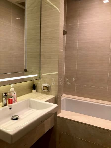 Noble BE33, Bangkok, 19 Soi Sukhumvit 33, Khlong Tan Nua, Watthana, Bangkok, 1 Bedroom, 37 sqm, Condo For Rent, by Adisorn Eamso, 500433364 - DDproperty.com