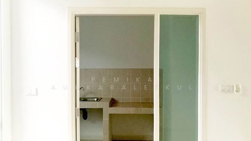 Baan Klang Muang S-Sense Rama 9-Ladprao, Bangkok, Soi Ladprao 84, Ladprao Road, Wang Thonglang, Bangkok, 3 Bedrooms, 180 sqm, Townhouse For Sale, by Pemika Aukkaraleekul, 500433398 - DDproperty.com