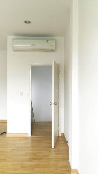 Baan Klang Muang S-Sense Rama 9-Ladprao, Bangkok, Soi Ladprao 84, Ladprao Road, Wang Thonglang, Bangkok, 3 Bedrooms, 180 sqm, Townhouse For Sale, by Pemika Aukkaraleekul, 500433398 - DDproperty.com