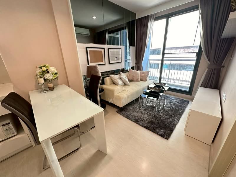 Rhythm Sukhumvit 42, Bangkok, Soi Sukhumvit 42, Sukhumvit Road, Phra Kanong, Khlong Toei, Bangkok, 1 Bedroom, 36 sqm, Condo For Rent, by Vinai Wattana, 500433472 - DDproperty.com
