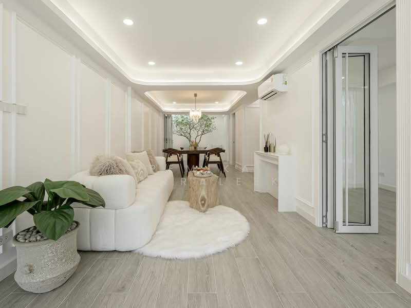 4-BR Townhouse, Bangkok, Khlong Tan Nua, Watthana, Bangkok, 4 Bedrooms, 250 sqm, Townhouse For Sale, by Pemika Aukkaraleekul, 500433489 - DDproperty.com