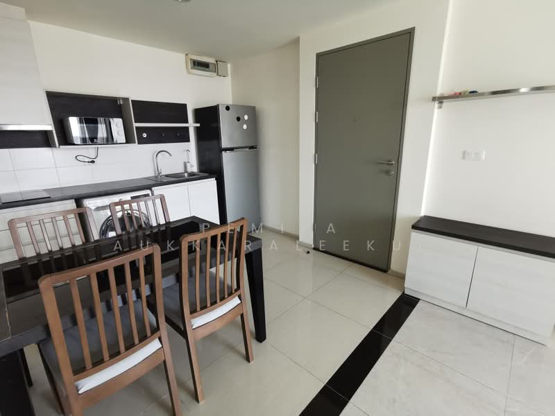 Life Ratchadapisek, Bangkok, 279 Ratchadapisaek Road, Huai Khwang, Bangkok, 2 Bedrooms, 56 sqm, Condo For Sale, by Pemika Aukkaraleekul, 500433495 - DDproperty.com