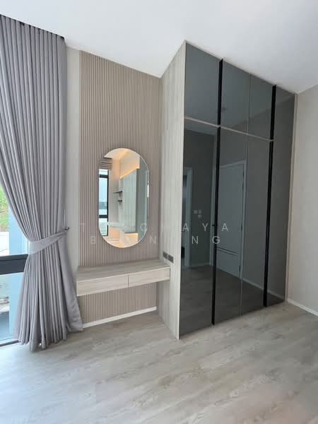 VIVE Krungthep Kreetha, Bangkok, Krungthep Kreetha Road, Saphan Sung, Bangkok, 4 Bedrooms, 421 sqm, Single Detached House For Rent, by Thachaya Buanong, 500433496 - DDproperty.com