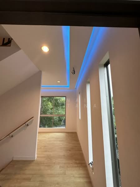 Siamese Blossom @ Fashion, Bangkok, Soi Ramindra 64, Khan Na Yao, Bangkok, 4 Bedrooms, 145 sqm, Townhouse For Sale, by Vinai Wattana, 500433509 - DDproperty.com