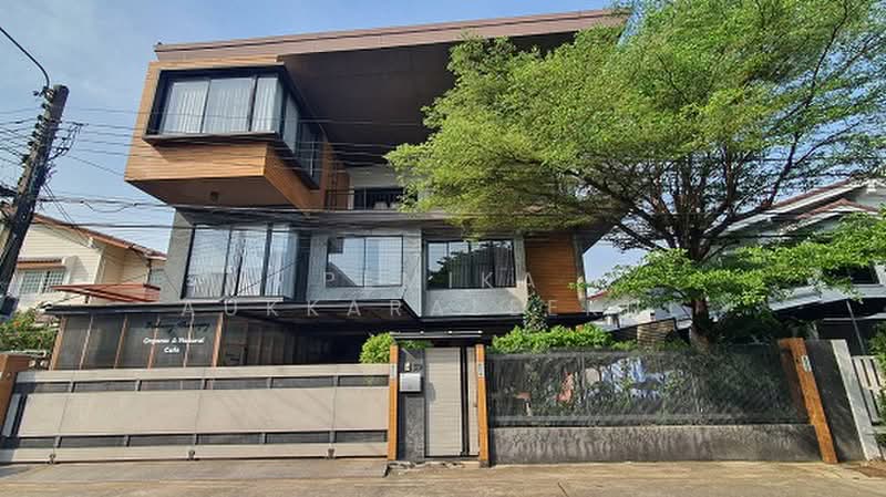 5-BR House, Bangkok, Lat Phrao, Bangkok, 5 Bedrooms, 400 sqm, Single Detached House For Sale, by Pemika Aukkaraleekul, 500433544 - DDproperty.com