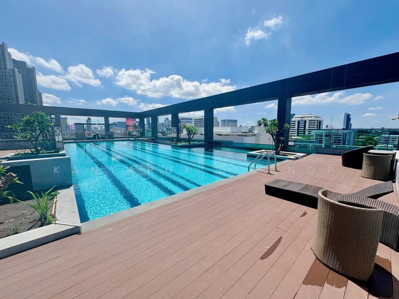 Thru Thonglor, Bangkok, Petchaburi Road, Bang Kapi, Huai Khwang, Bangkok, 1 Bedroom, 33 sqm, Condo For Sale, by Kanyapuk Tinanop, 500433571 - DDproperty.com