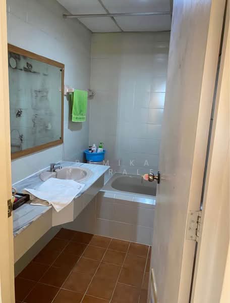 Tara Ruan Kaew, Bangkok, 19 Soi Ramkhamhaeng 43/1, Phlapphla, Wang Thonglang, Bangkok, 2 Bedrooms, 126 sqm, Condo For Sale, by Pemika Aukkaraleekul, 500433591 - DDproperty.com