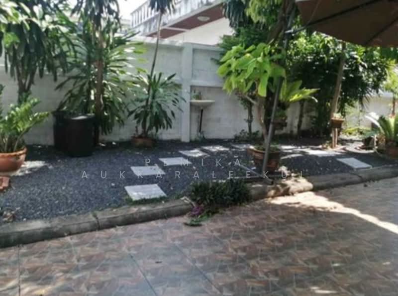 3-BR House, Bangkok, Lat Yao, Chatuchak, Bangkok, 3 Bedrooms, 204 sqm, Single Detached House For Sale, by Pemika Aukkaraleekul, 500433636 - DDproperty.com