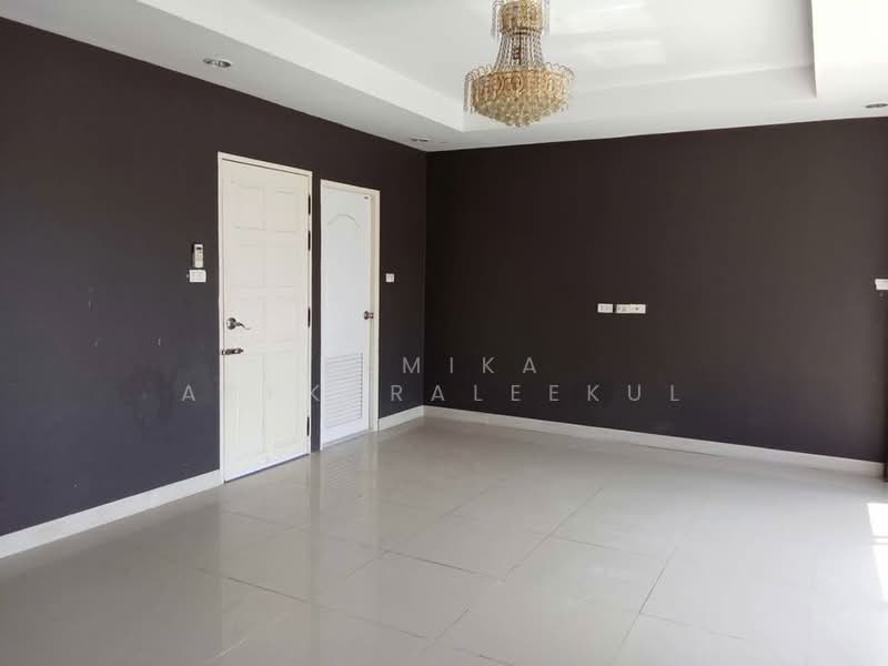 undefined, Bangkok, Phlapphla, Wang Thonglang, Bangkok, 6 Bedrooms, 365 sqm, Single Detached House For Sale, by Pemika Aukkaraleekul, 500433702 - DDproperty.com